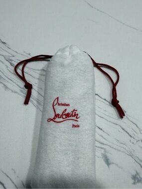 CHRISTIAN LOUBOUTIN SNEAKER LACES